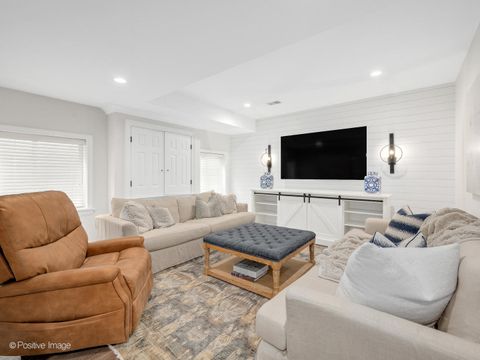 Tiny photo for 5425 Central Avenue, Western Springs, IL 60558 (MLS # 12556438)