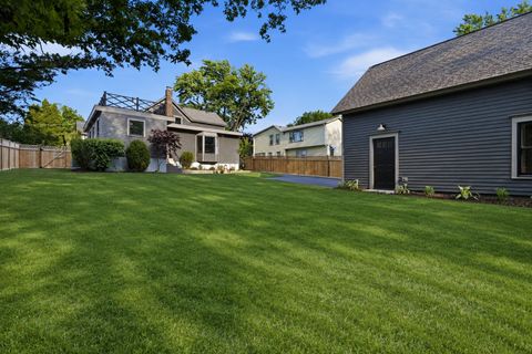 Tiny photo for 208 Dundee Avenue, Barrington, IL 60010 (MLS # 12687117)