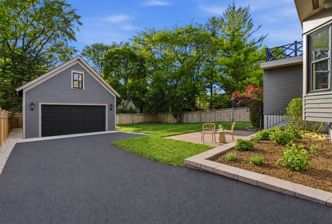 Tiny photo for 208 Dundee Avenue, Barrington, IL 60010 (MLS # 12687117)