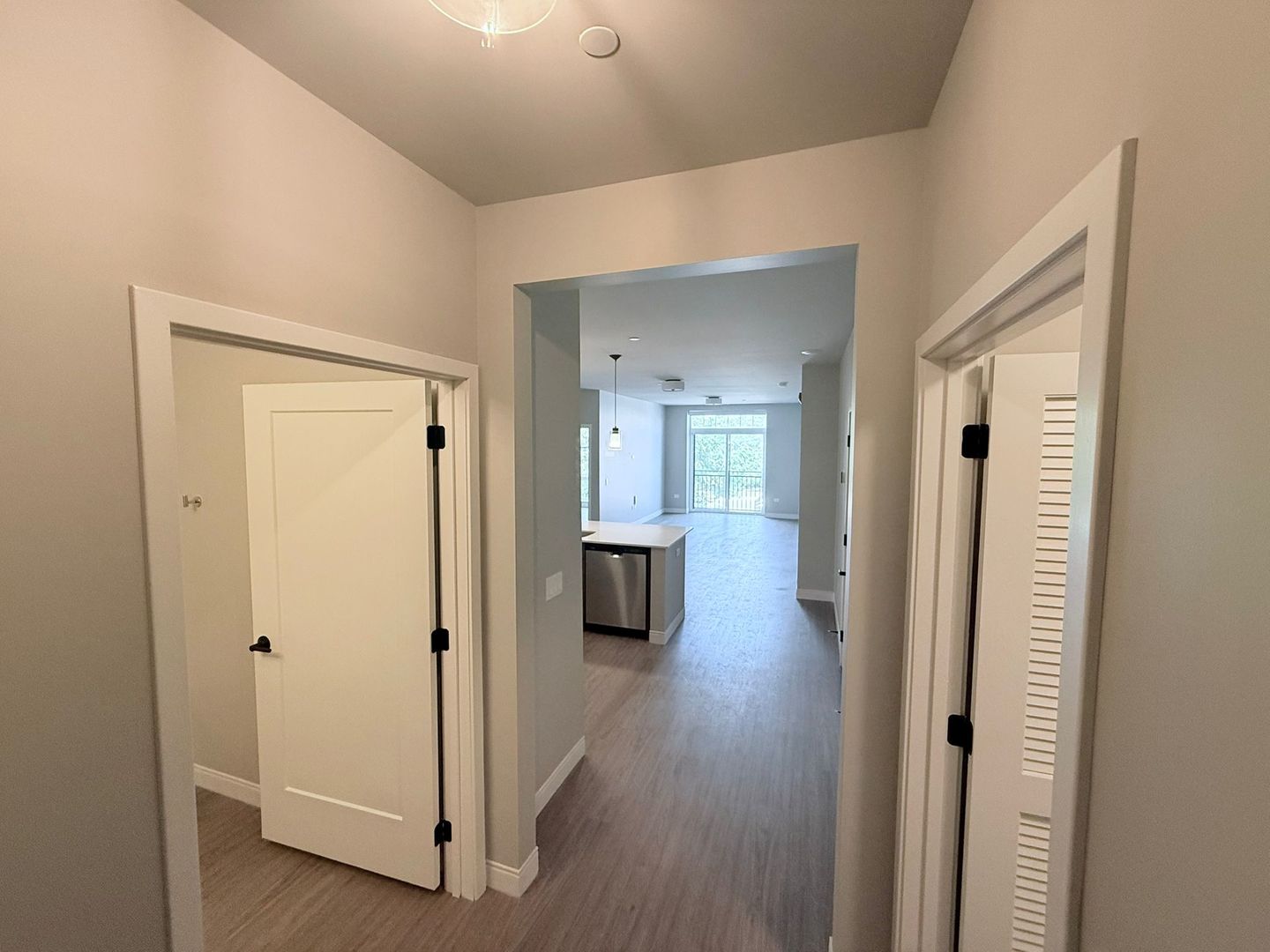 464 Glenwood Avenue 322