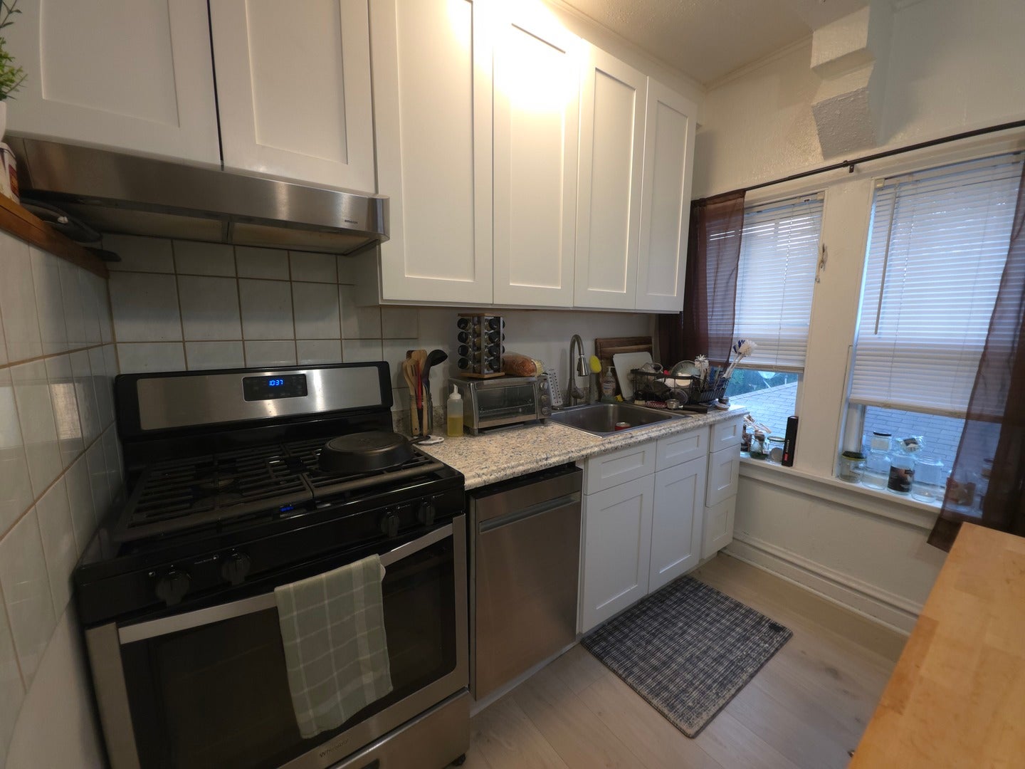 283 W North Avenue 2