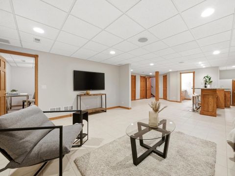 Tiny photo for Westchester, IL 60154 (MLS # 12634490)