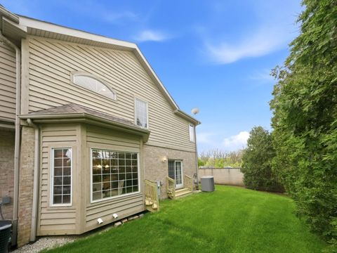 Tiny photo for Westchester, IL 60154 (MLS # 12634490)