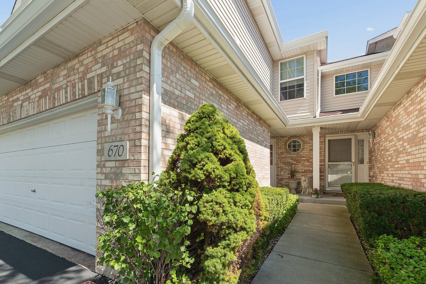 670 Schooner Drive