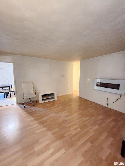 Tiny photo for 112 N Parrish Lane, Carbondale, IL 62901 (MLS # EB459912)