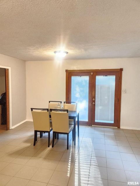 Tiny photo for 112 N Parrish Lane, Carbondale, IL 62901 (MLS # EB459912)