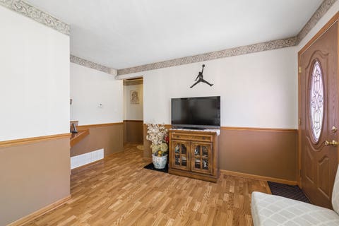 Tiny photo for 9822 Marion Avenue, Oak Lawn, IL 60453 (MLS # 12698438)