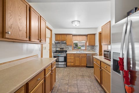 Tiny photo for 9822 Marion Avenue, Oak Lawn, IL 60453 (MLS # 12698438)