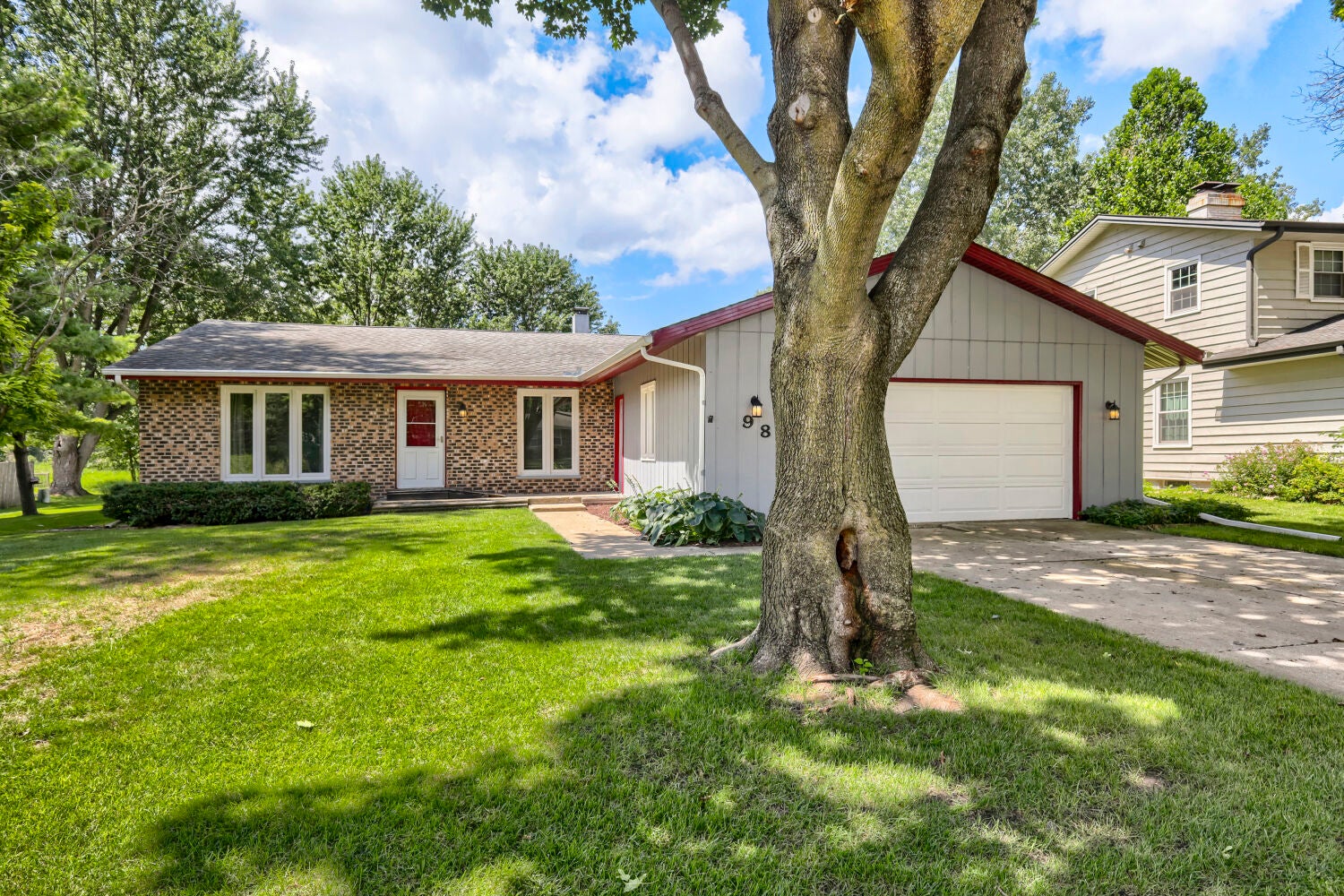 98 Brookside Drive