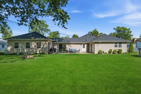Tiny photo for 17160 Oriole Avenue, Tinley Park, IL 60477 (MLS # 12679006)
