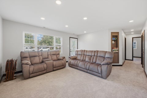 Tiny photo for 17160 Oriole Avenue, Tinley Park, IL 60477 (MLS # 12679006)