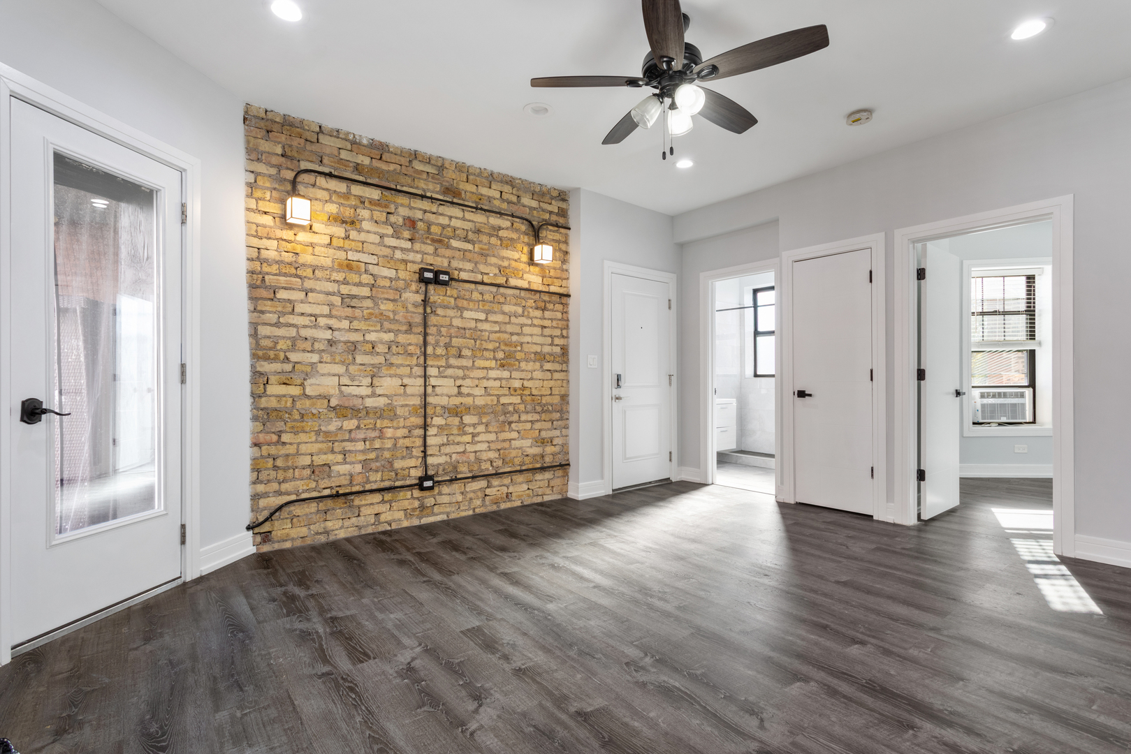 6109 N Winthrop Avenue 3