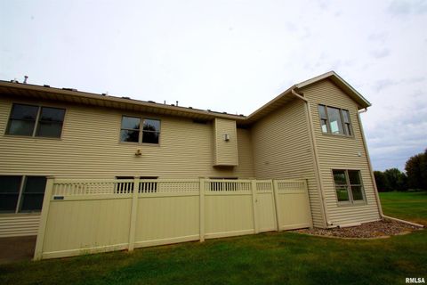 Tiny photo for 5529 Baraboo Court, Davenport, IA 52804 (MLS # QC4267691)