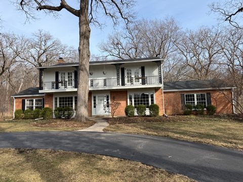 Photo of 4N609 Pheasant Run Drive, St. Charles, IL 60175 (MLS # 12580157)