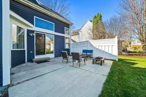 Tiny photo for 5 Longview Court, South Elgin, IL 60177 (MLS # 12609302)
