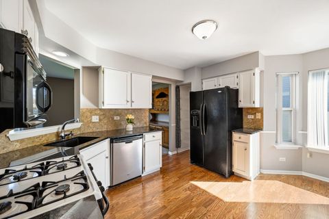 Tiny photo for 5 Longview Court, South Elgin, IL 60177 (MLS # 12609302)