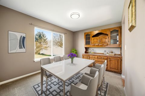 Tiny photo for 5 Longview Court, South Elgin, IL 60177 (MLS # 12609302)