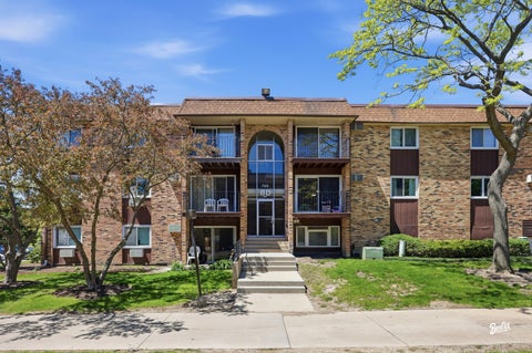 Tiny photo for 720 Hill Drive #8-302, Hoffman Estates, IL 60169 (MLS # 12736764)