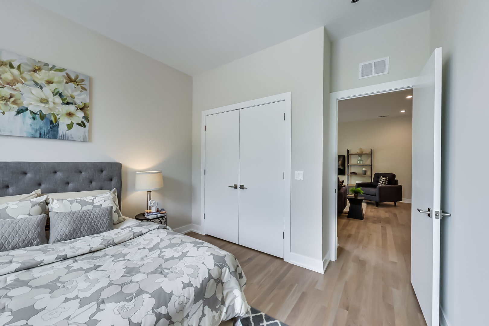 3204 N Clifton Avenue 310