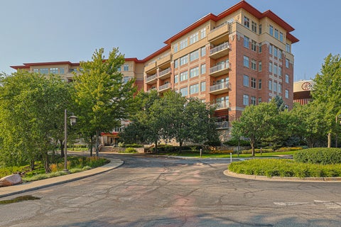 Photo of 40 Prairie Park Drive #601, Wheeling, IL 60090 (MLS # 12731530)