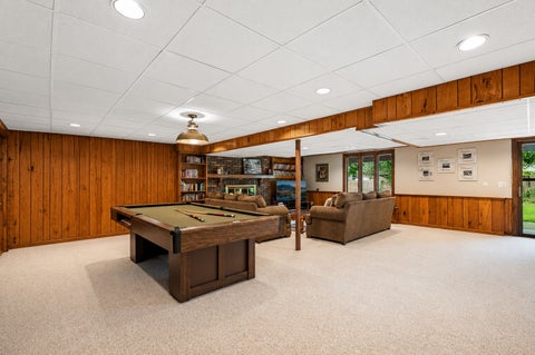 Tiny photo for 612 Paddock Lane, Libertyville, IL 60048 (MLS # 12709630)