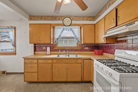 Tiny photo for 115 S Michigan Avenue, Villa Park, IL 60181 (MLS # 12600123)