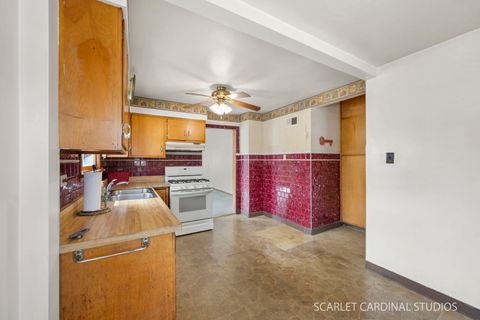 Tiny photo for 115 S Michigan Avenue, Villa Park, IL 60181 (MLS # 12600123)