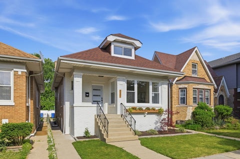 Photo of 4431 N Marmora Avenue, Chicago, IL 60630 (MLS # 12680545)