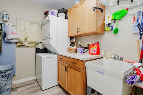 Tiny photo for 1401 Plum Court #D, Mount Prospect, IL 60056 (MLS # 12508193)