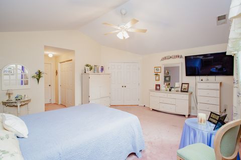 Tiny photo for 1401 Plum Court #D, Mount Prospect, IL 60056 (MLS # 12508193)