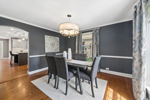 Tiny photo for 349 E Ridge Avenue, Elmhurst, IL 60126 (MLS # 12632808)