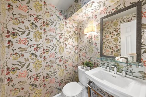 Tiny photo for 349 E Ridge Avenue, Elmhurst, IL 60126 (MLS # 12632808)