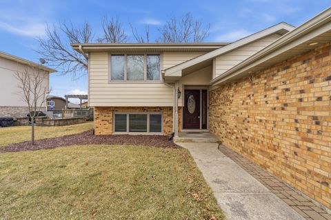 Tiny photo for 13707 W Carefree Drive, Homer Glen, IL 60491 (MLS # 12581681)
