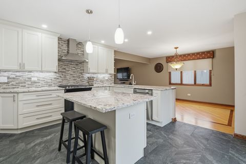 Tiny photo for 13707 W Carefree Drive, Homer Glen, IL 60491 (MLS # 12581681)