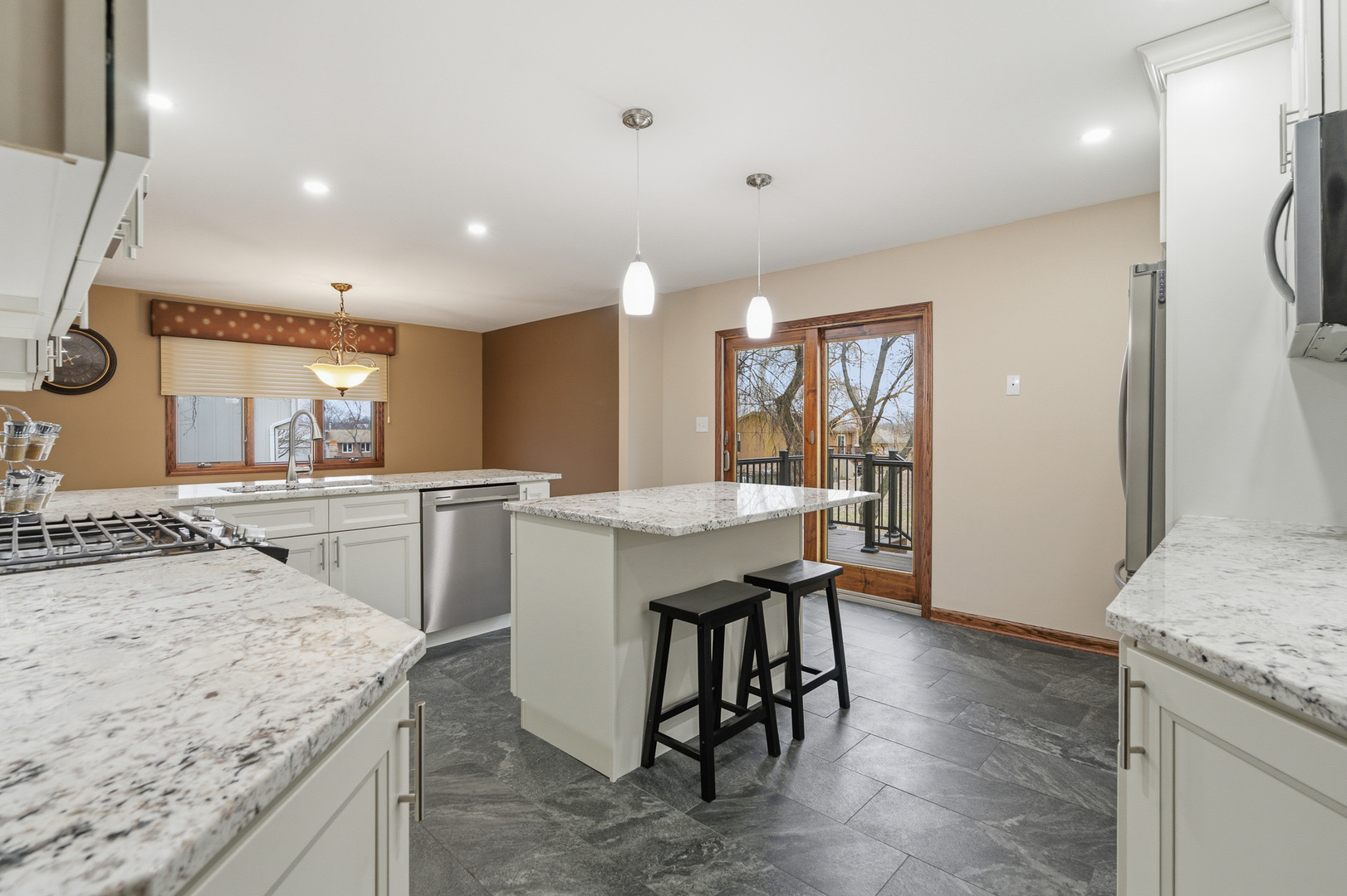 13707 W Carefree Drive