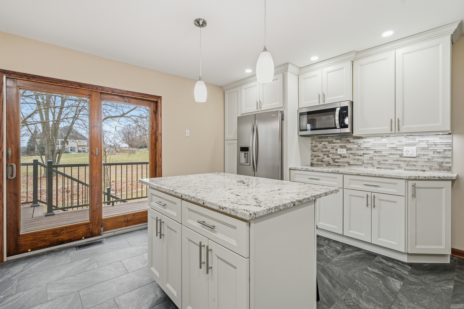 13707 W Carefree Drive