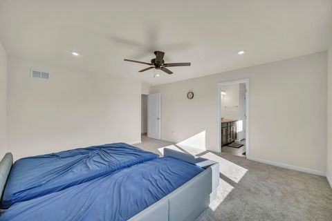 Tiny photo for 1007 Kessler Drive, Mundelein, IL 60060 (MLS # 12509789)