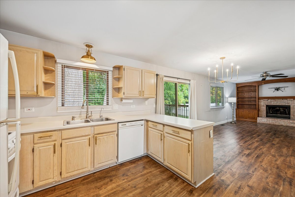 706 S Carriage Hill Road