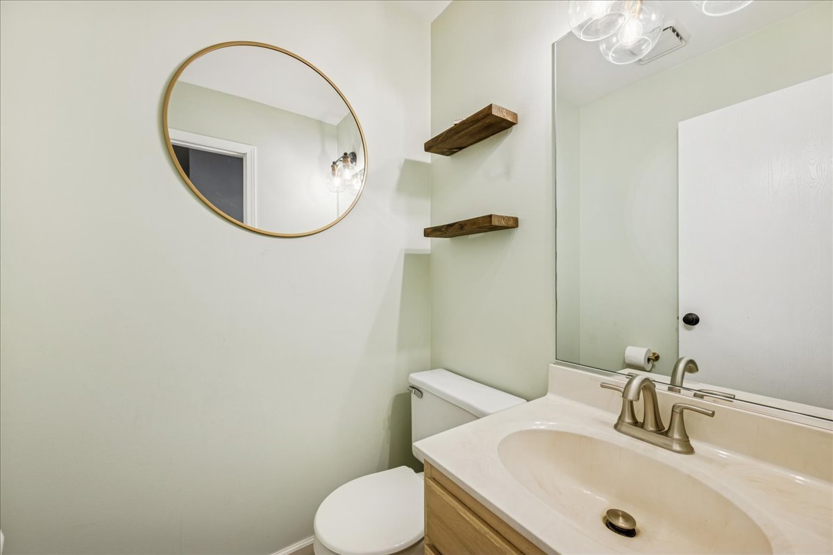 706 S Carriage Hill Road