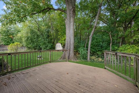 Tiny photo for 706 S Carriage Hill Road, Island Lake, IL 60042 (MLS # 12469202)