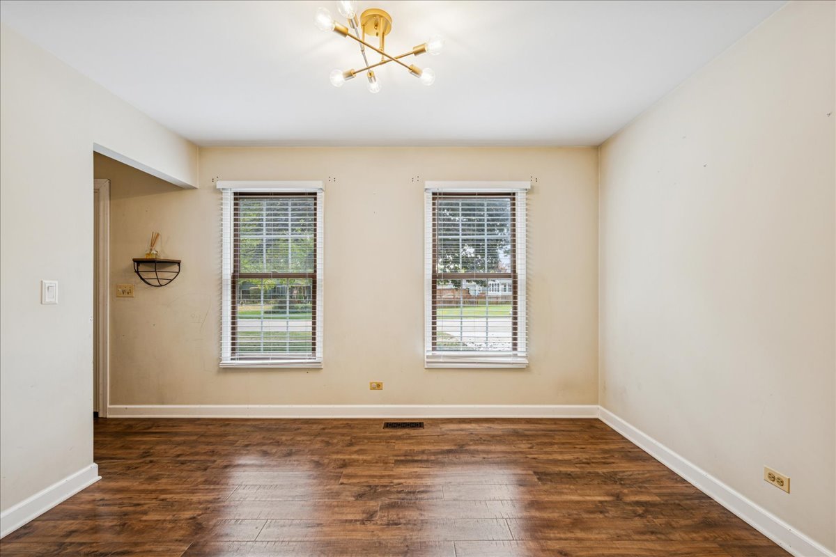 706 S Carriage Hill Road