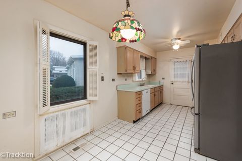 Tiny photo for 246 Vista Court, Wilmette, IL 60091 (MLS # 12587780)