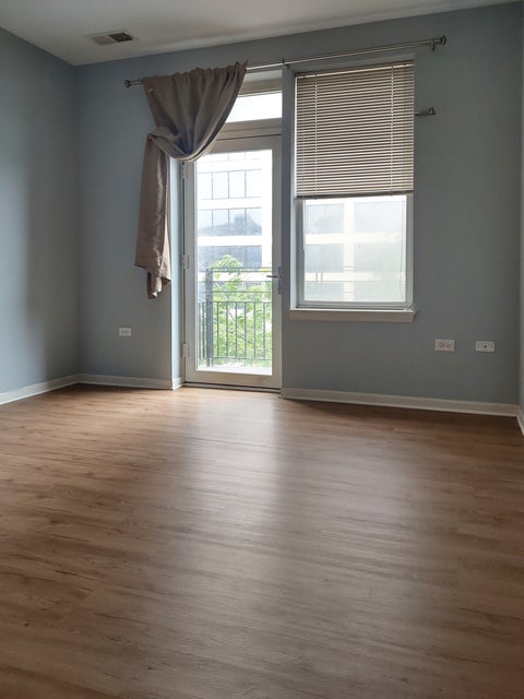 Tiny photo for 3506 S State Street #303, Chicago, IL 60609 (MLS # 12653021)