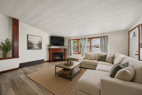 Tiny photo for 12402 Maple Avenue, Blue Island, IL 60406 (MLS # 12743043)