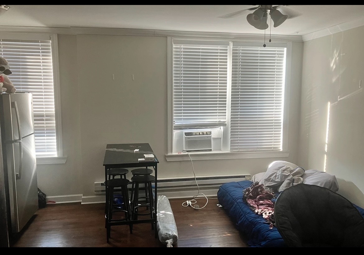 3345 N Marshfield Avenue 201