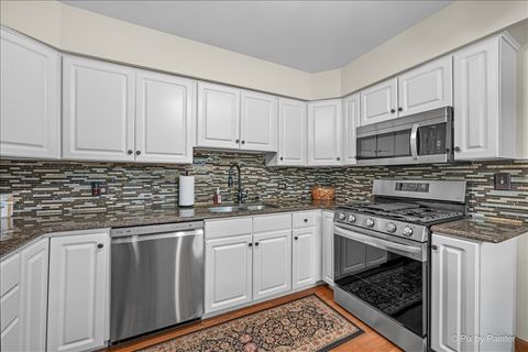 Tiny photo for 6N477 Salina Avenue, St. Charles, IL 60174 (MLS # 12673341)