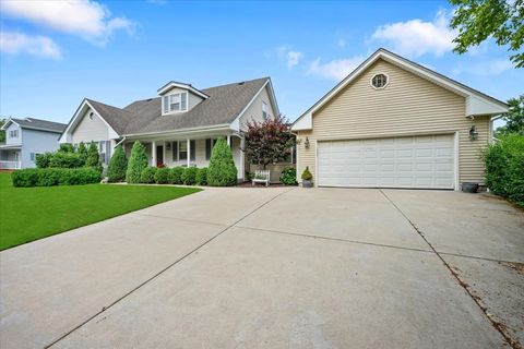 Tiny photo for 6N477 Salina Avenue, St. Charles, IL 60174 (MLS # 12673341)