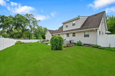 Tiny photo for 6N477 Salina Avenue, St. Charles, IL 60174 (MLS # 12673341)