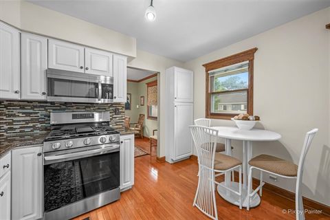 Tiny photo for 6N477 Salina Avenue, St. Charles, IL 60174 (MLS # 12673341)
