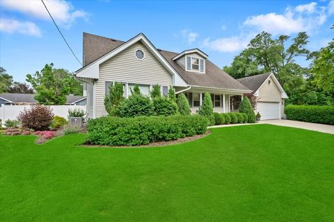 Tiny photo for 6N477 Salina Avenue, St. Charles, IL 60174 (MLS # 12673341)